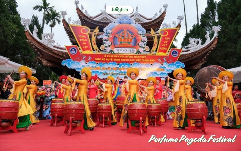 Perfume Pagoda Festival