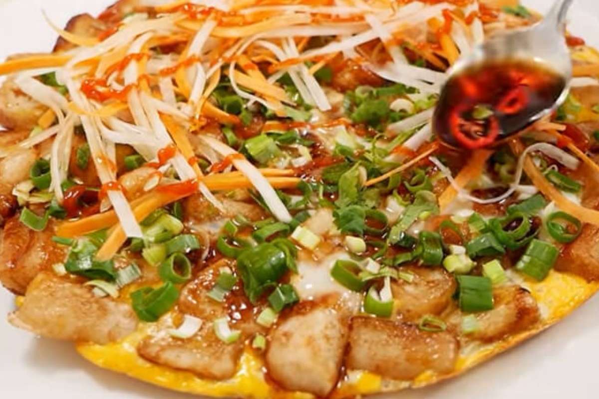 vietnamese street food in saigon